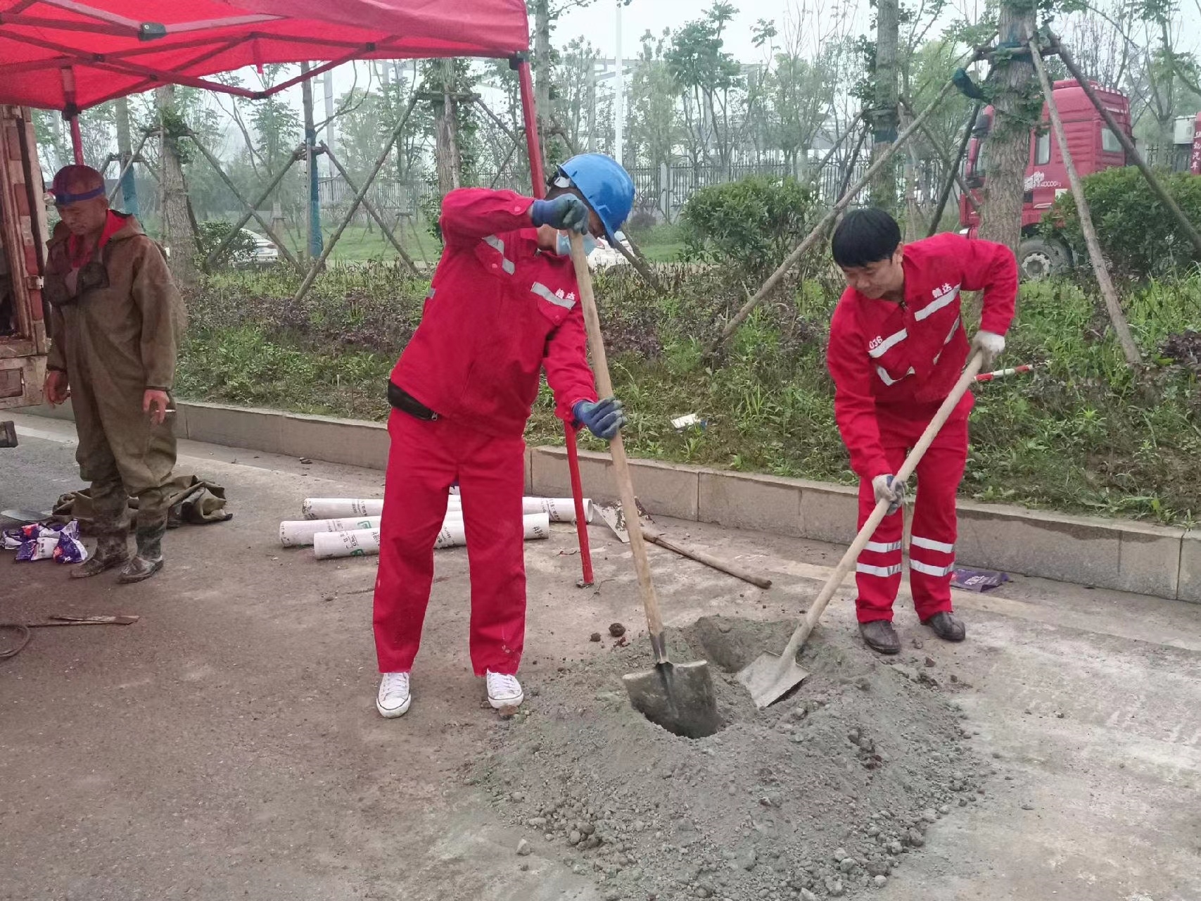 盐亭管道疏通哪家好】及时进行市政管道清淤